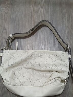 Coach  White Cream Perforated Leather Shoulder Bag Women's Handbag *read Damaged